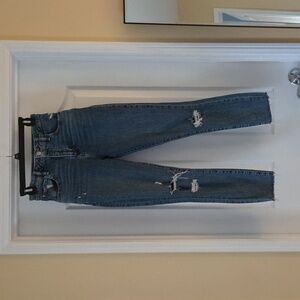 Abercrombie The Skinny High Rise jean